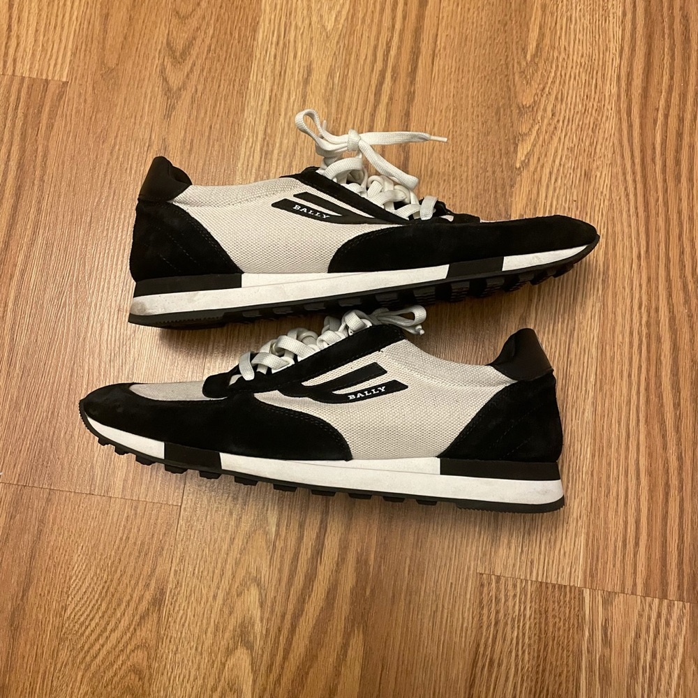 Bally sneakers black and canvas mint condition